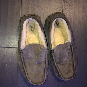 Ugg slippers